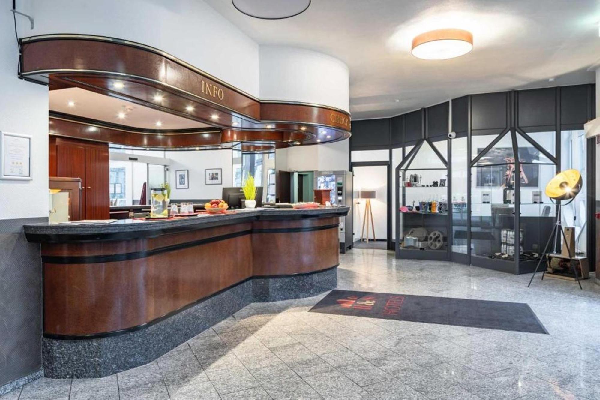 Astoria City Resort Έσσεν Εξωτερικό φωτογραφία